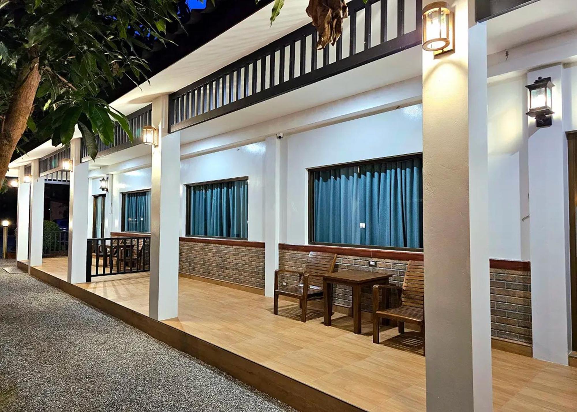 Sanaepatan Home Resort - เสน่ห์ป่าตาล โฮม รีสอร์ต Ban Buak Khang 외부 사진