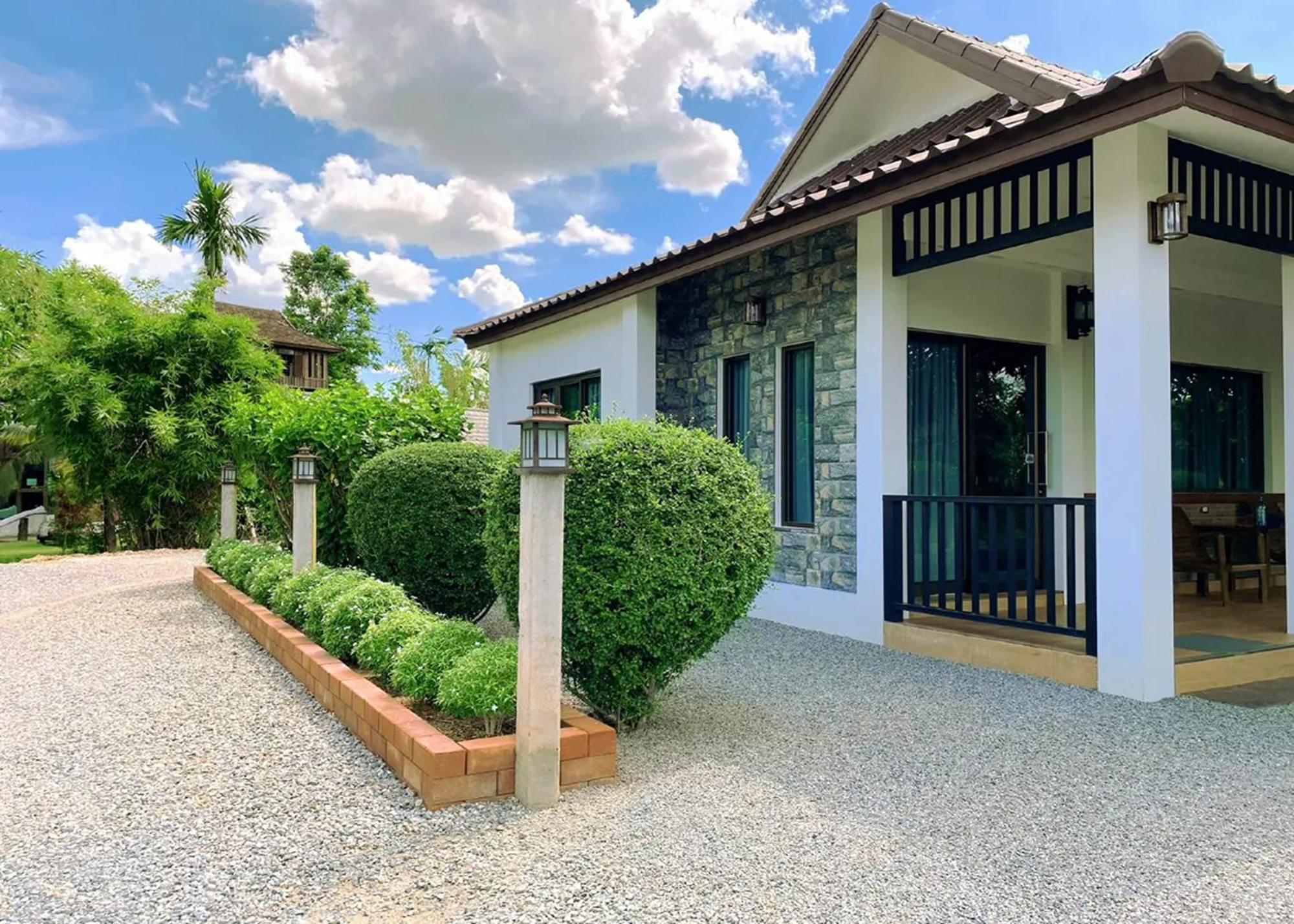 Sanaepatan Home Resort - เสน่ห์ป่าตาล โฮม รีสอร์ต Ban Buak Khang 외부 사진